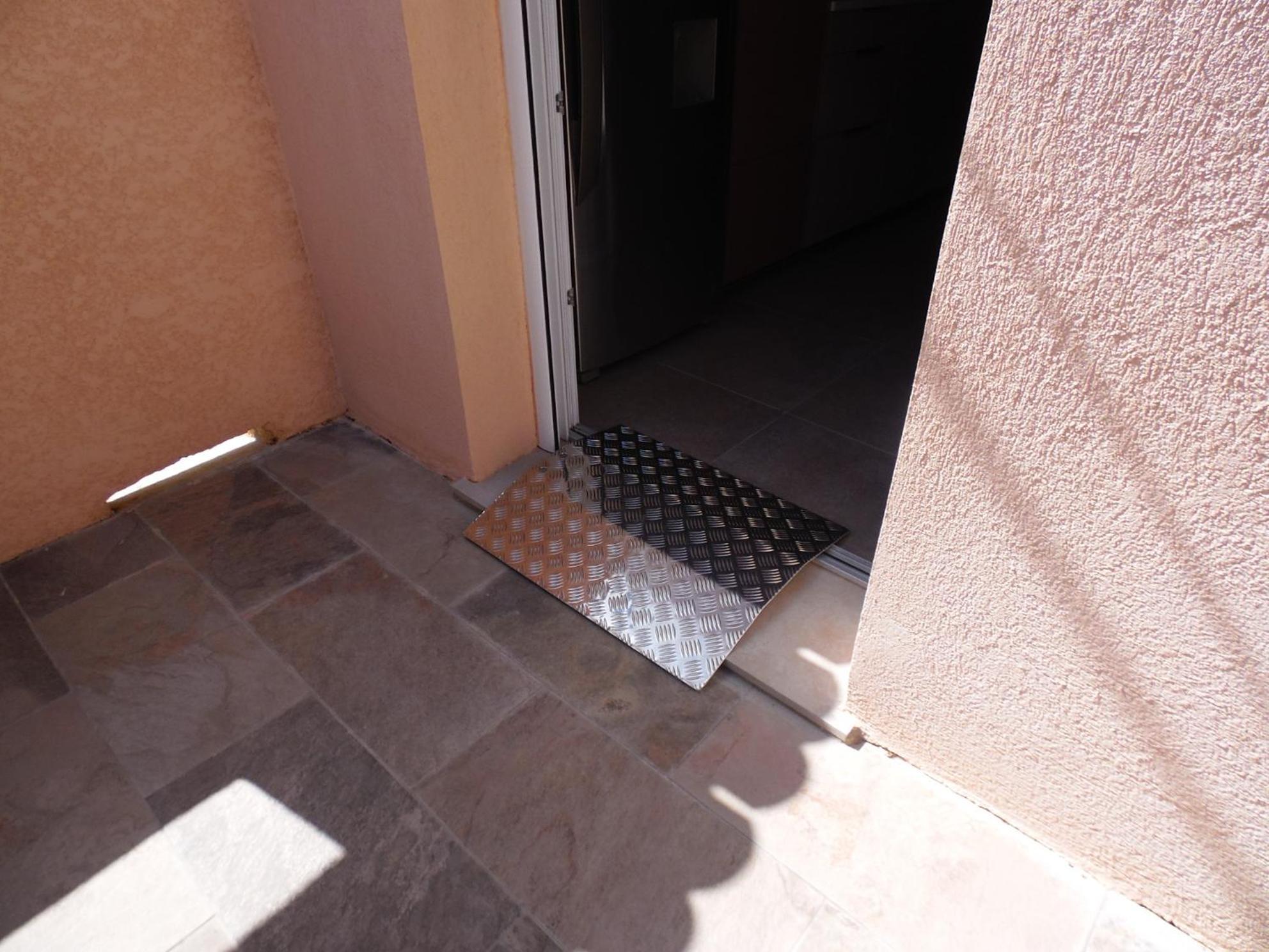 Ferienhaus O Chris Spacieuse, 2 Terrasses, 1 Spa, A 15 Mn De Marseille, De La Cote Bleu Et Aix En Provence *
